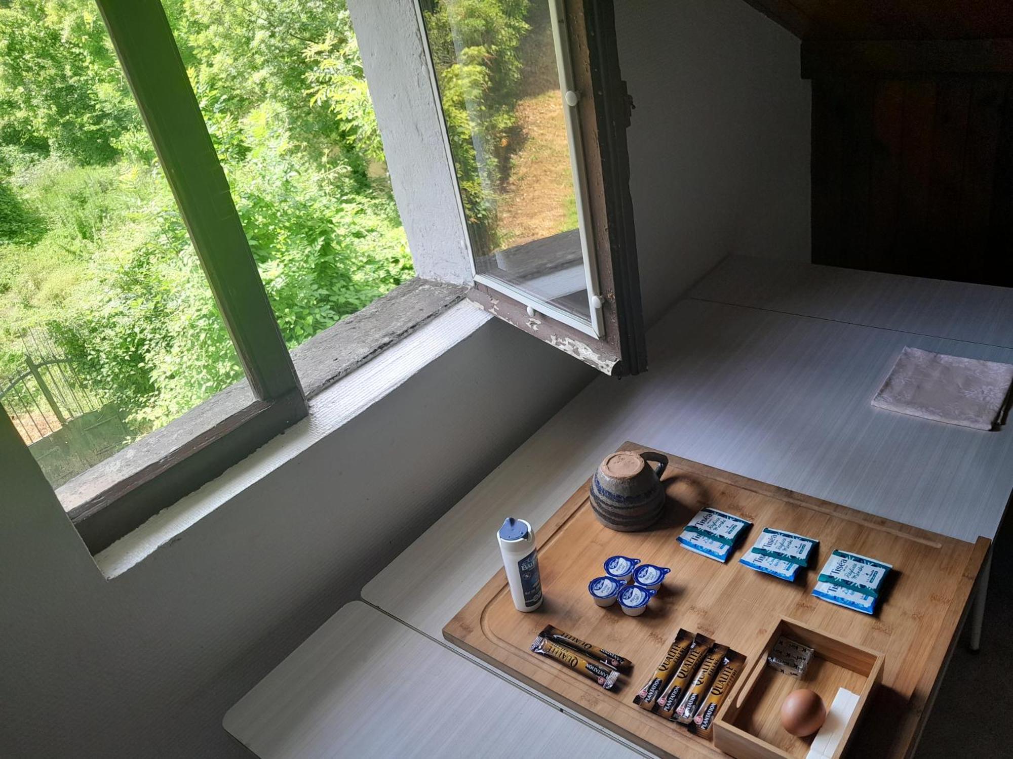Appartement Privatif En Bord De Riviere Figeac Exterior foto